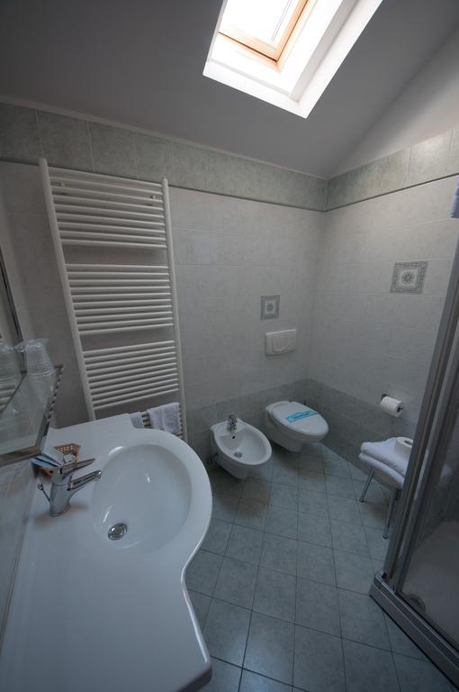 Albergo Meuble Vecchio Scarpone Baceno Quarto foto