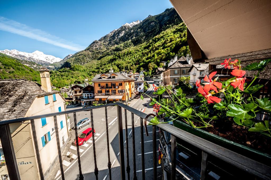 Albergo Meuble Vecchio Scarpone Baceno Exterior foto